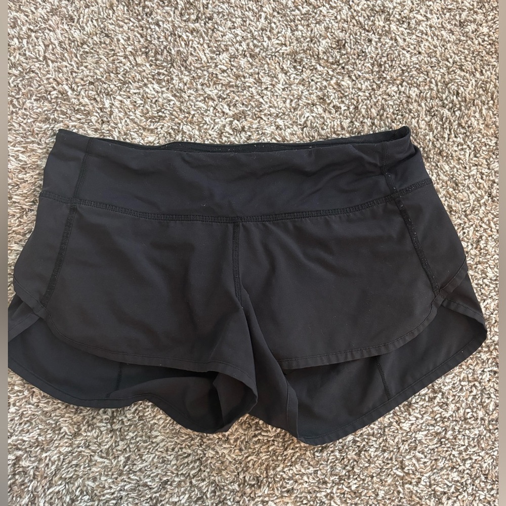 Lululemon shorts size 4